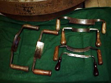 large photo of vintage drawknives